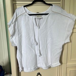Joie cotton white trimmed in gold summer top
